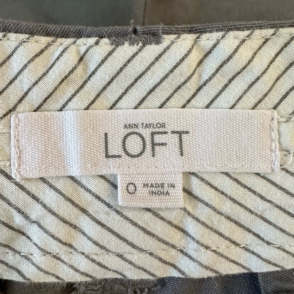 LOFT Gray The Riviera Short - Picture 8 of 10